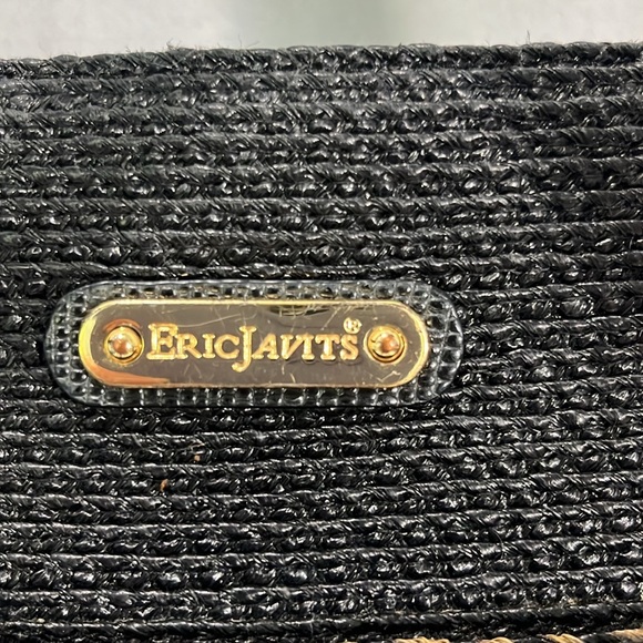 Eric Javits Crossbody Bag - Picture 3 of 9